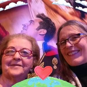 Meet your Posher, Ellen